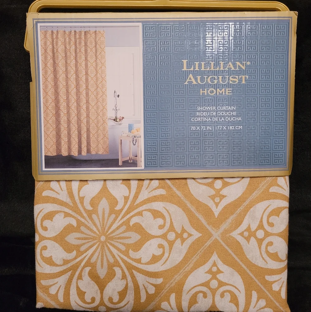 🤎 NWT Lillian August gold medallion shower curtain